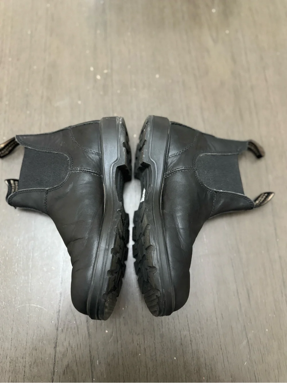 Blundstone Men's Black Leather Chukka Boots size 4.5